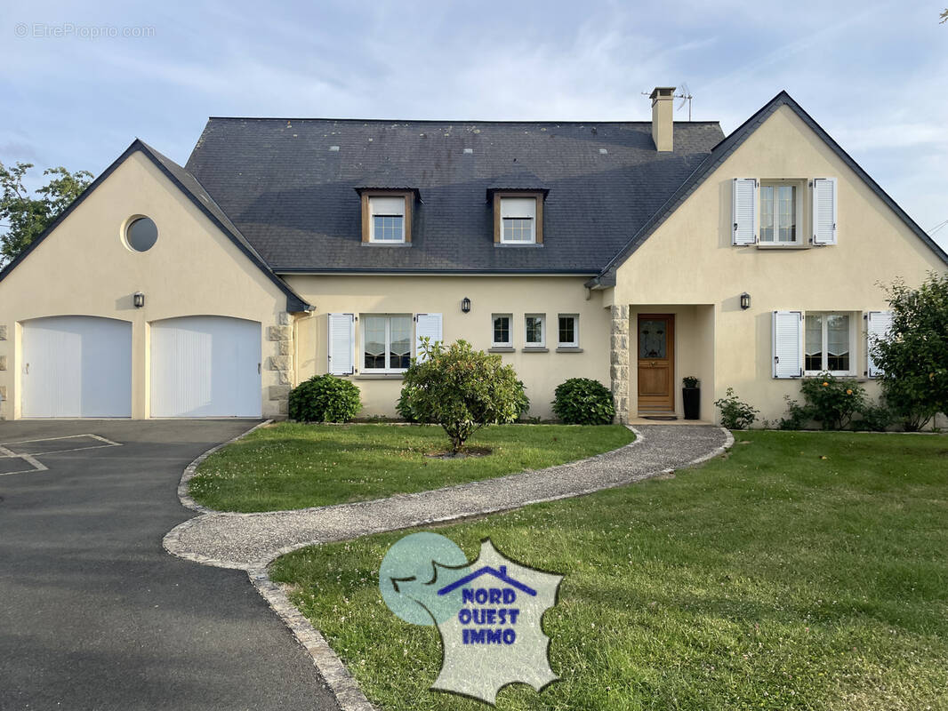 Maison à MAYENNE
