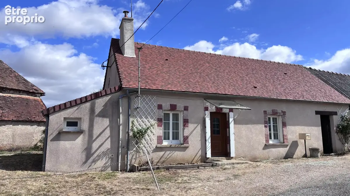 Petite maison de village avec une grange et terrain - photo 1