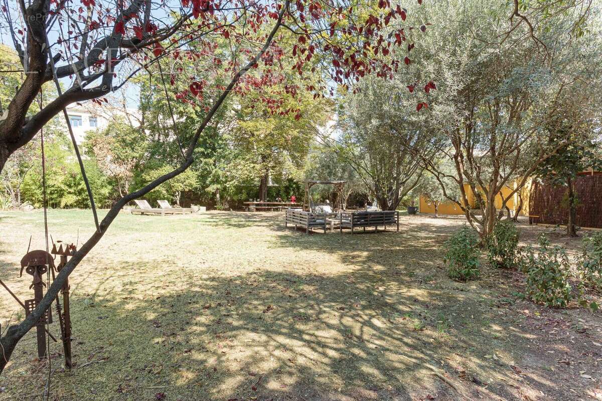 Appartement 120 m² à Aix-En-Provence  - photo 2