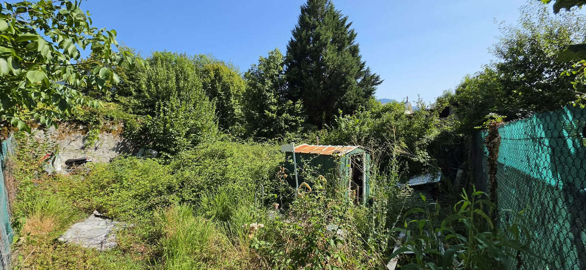 Maison de 150 m2 à rénover avec terrain - photo 5
