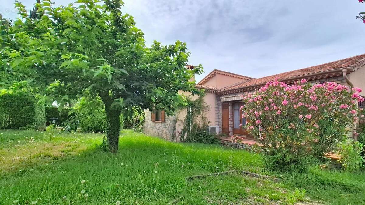 Maison à MOUGINS