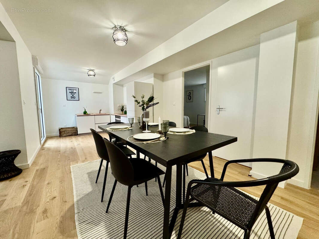 Appartement à BORDEAUX