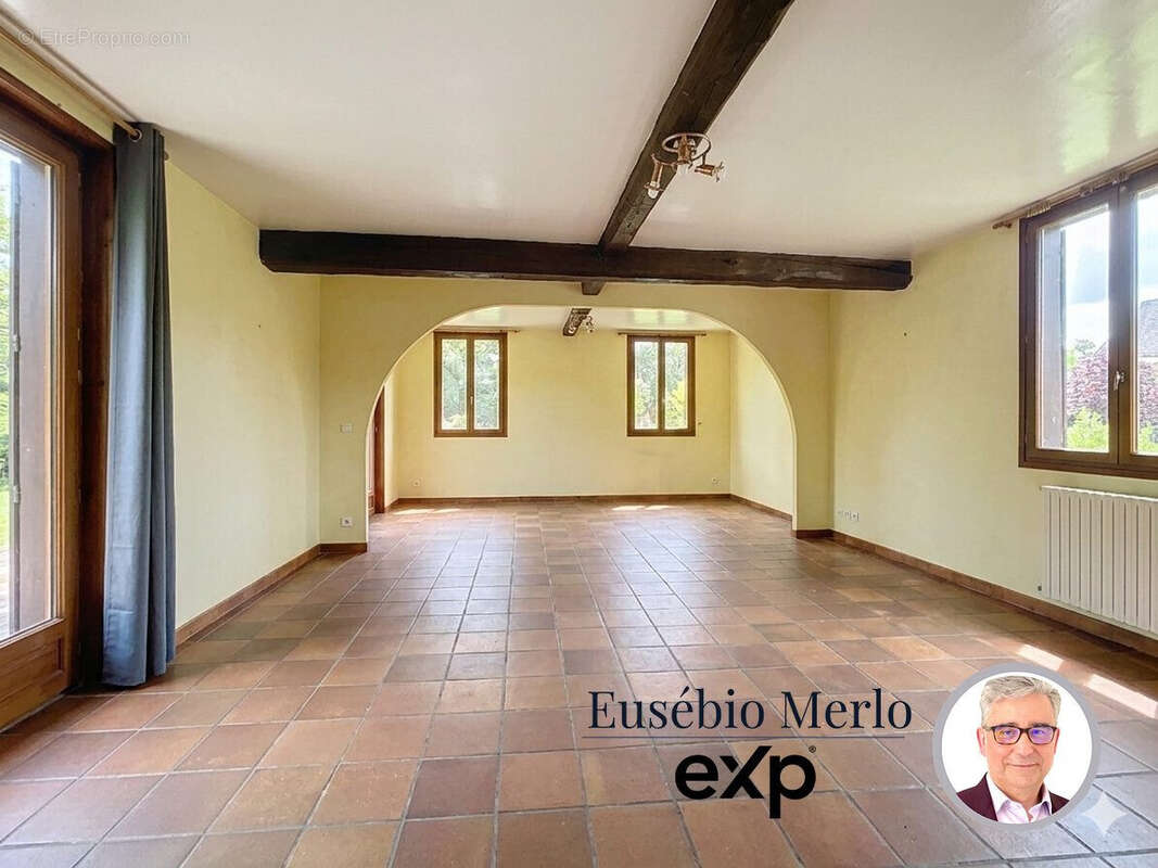 Maison à GRANDVILLIERS