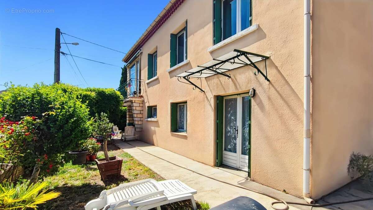 Maison à ROQUEMAURE