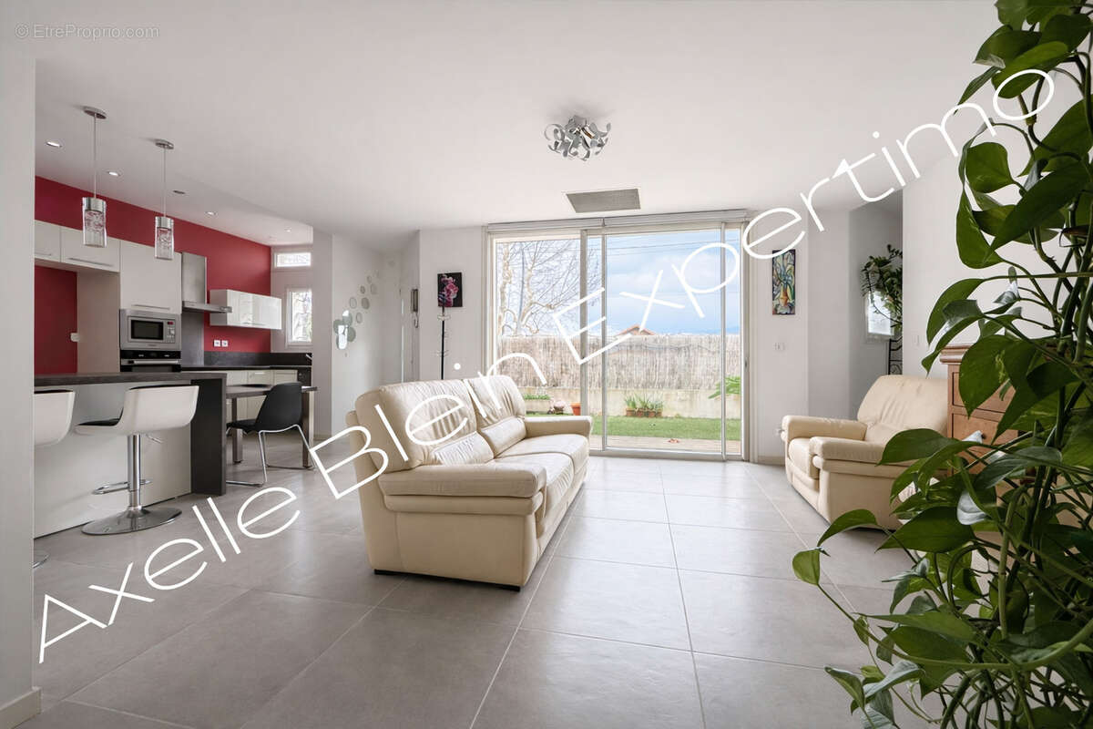 Bien rare à Aubagne   Appartement de caractère 128m2 habitable + chai de 100 m2   potentiel loft / atelier - photo 5