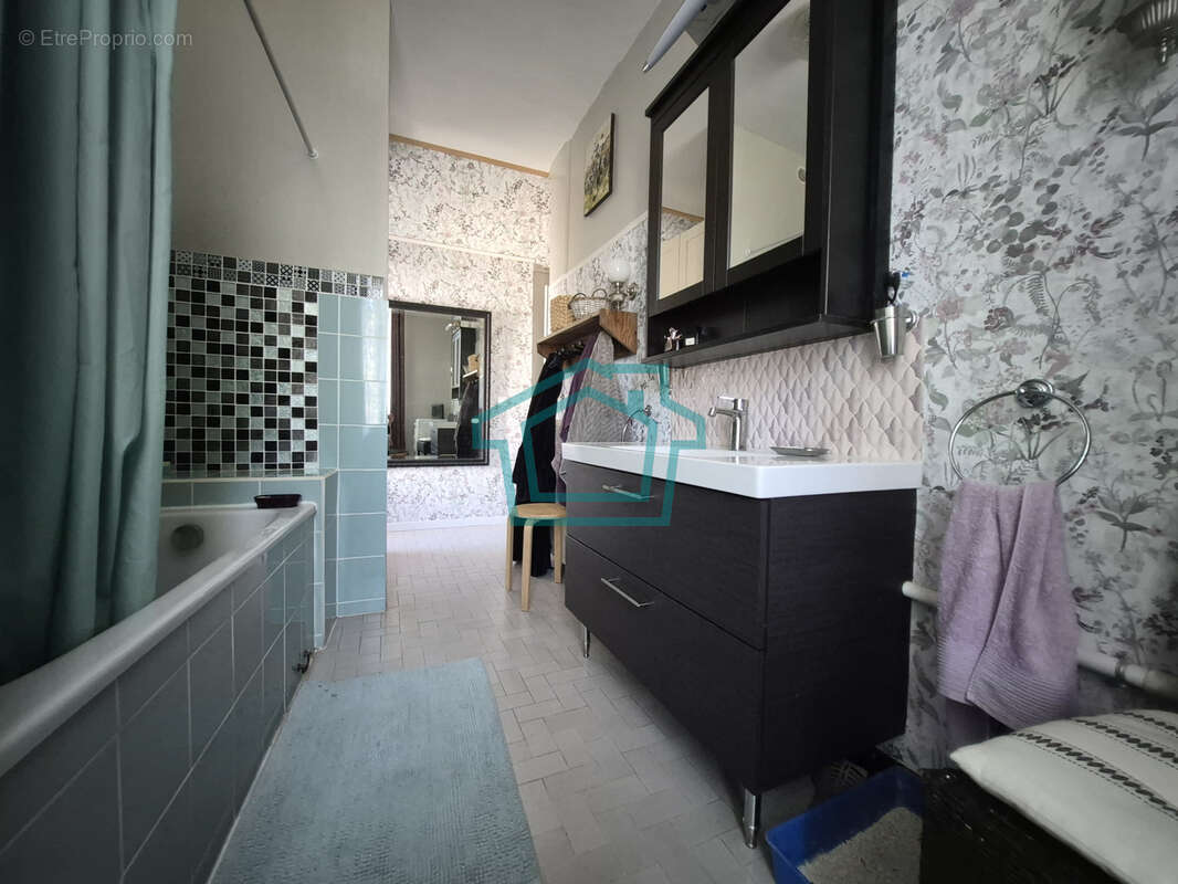Maison de 135 m2, élevée sur 720 m2 de terrain proche Thoiry - photo 12