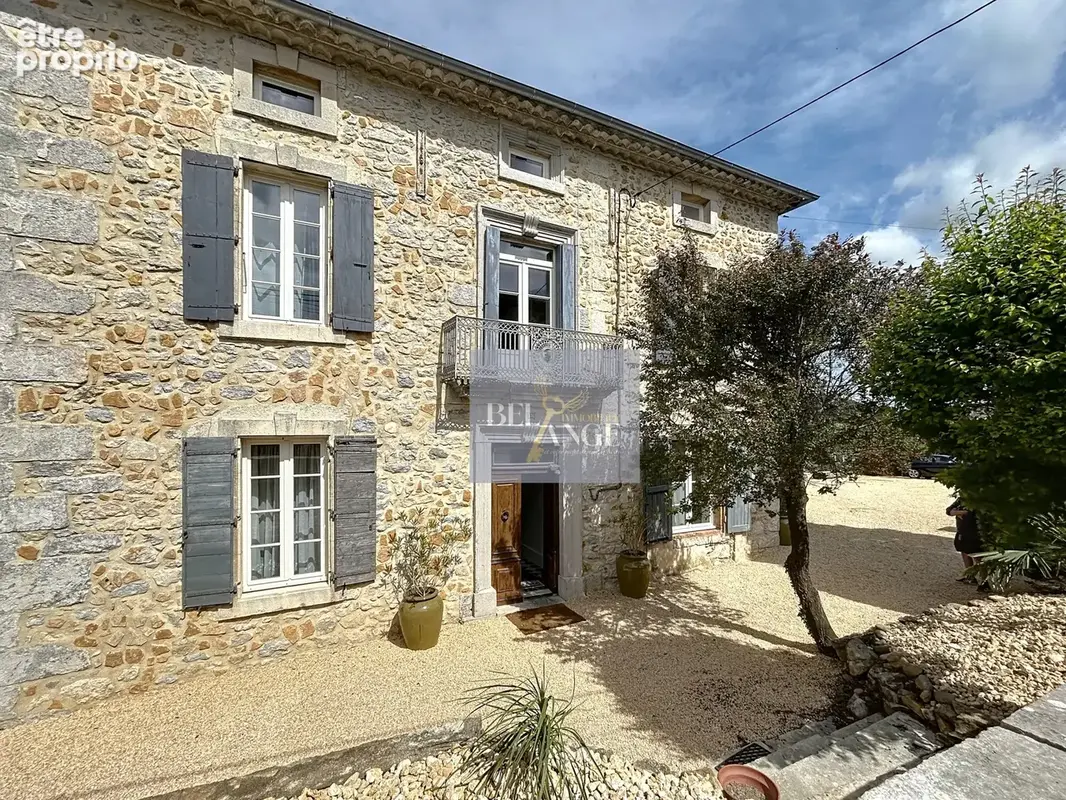 Maison à VALLON-PONT-D'ARC
