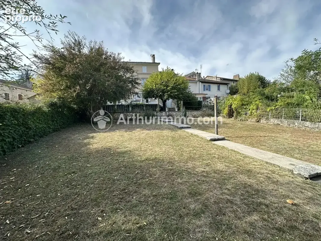 Maison de bourg 200 m², 6 pièces, 4 chambres - photo 4