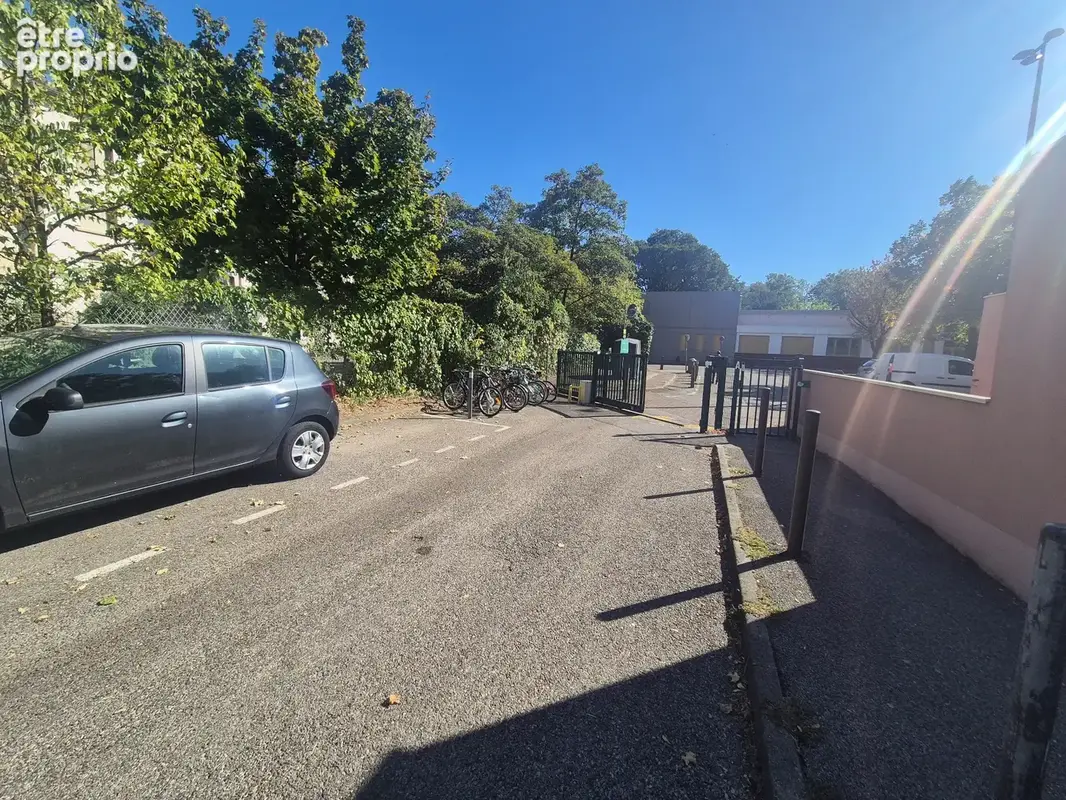 Grenoble – secteur ampère / docteur greffier garage 20m² sécurisée - photo 6