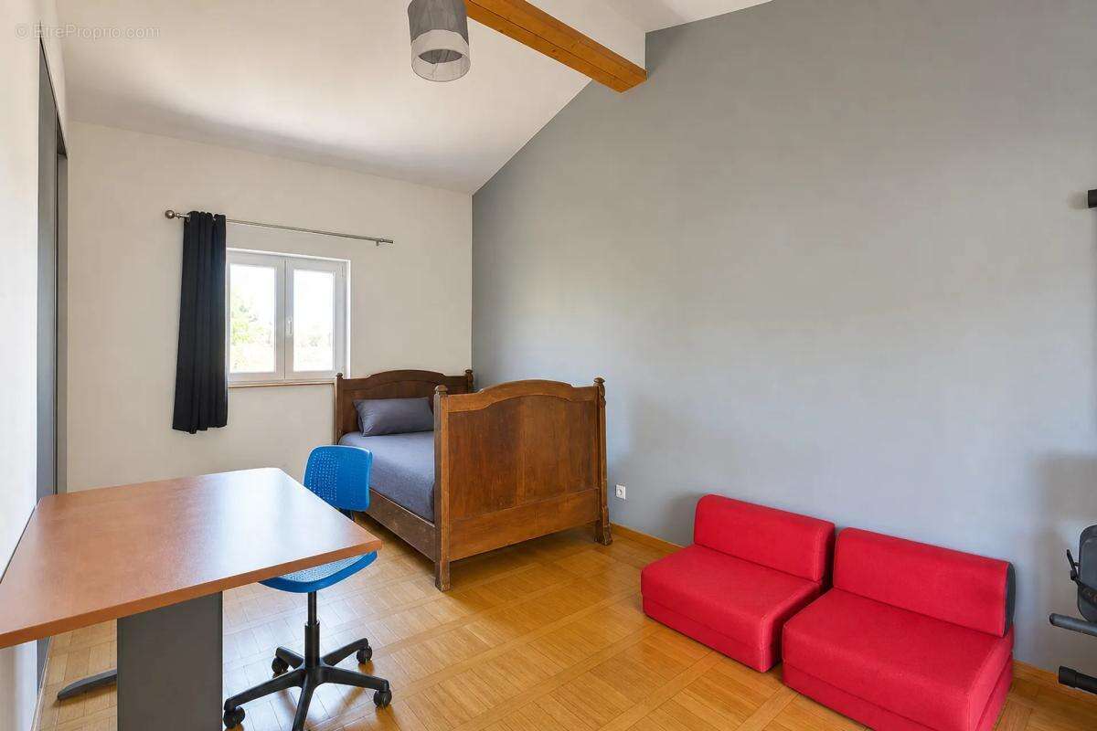 Maison de 7 pièces de 171 m² à Bagnols-sur-Cèze - photo 8
