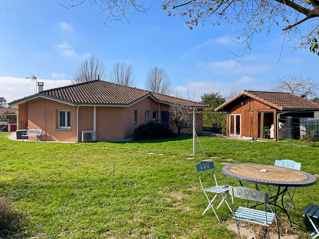 Maison à HAGETMAU