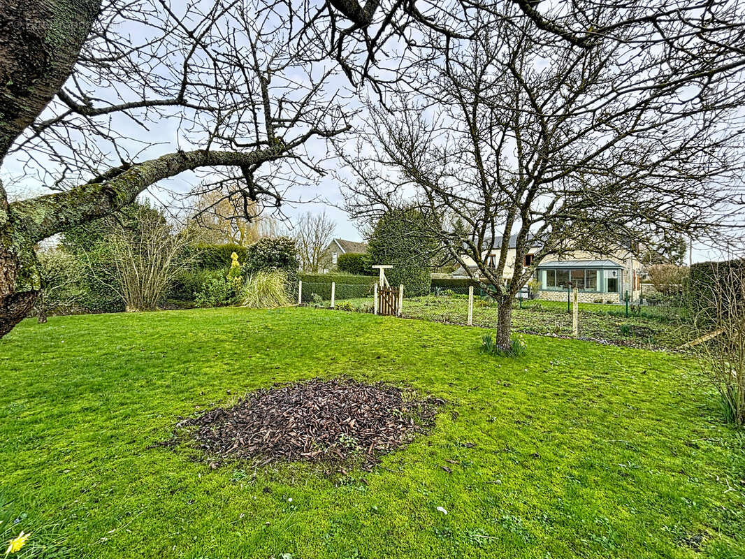 Maison à HOTTOT-LES-BAGUES