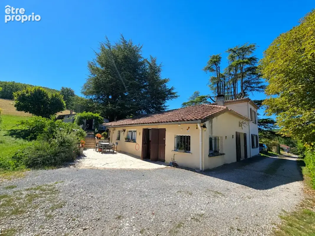 Propriété - Maison avec piscine et dépendances sur 1,7 Ha - photo 2