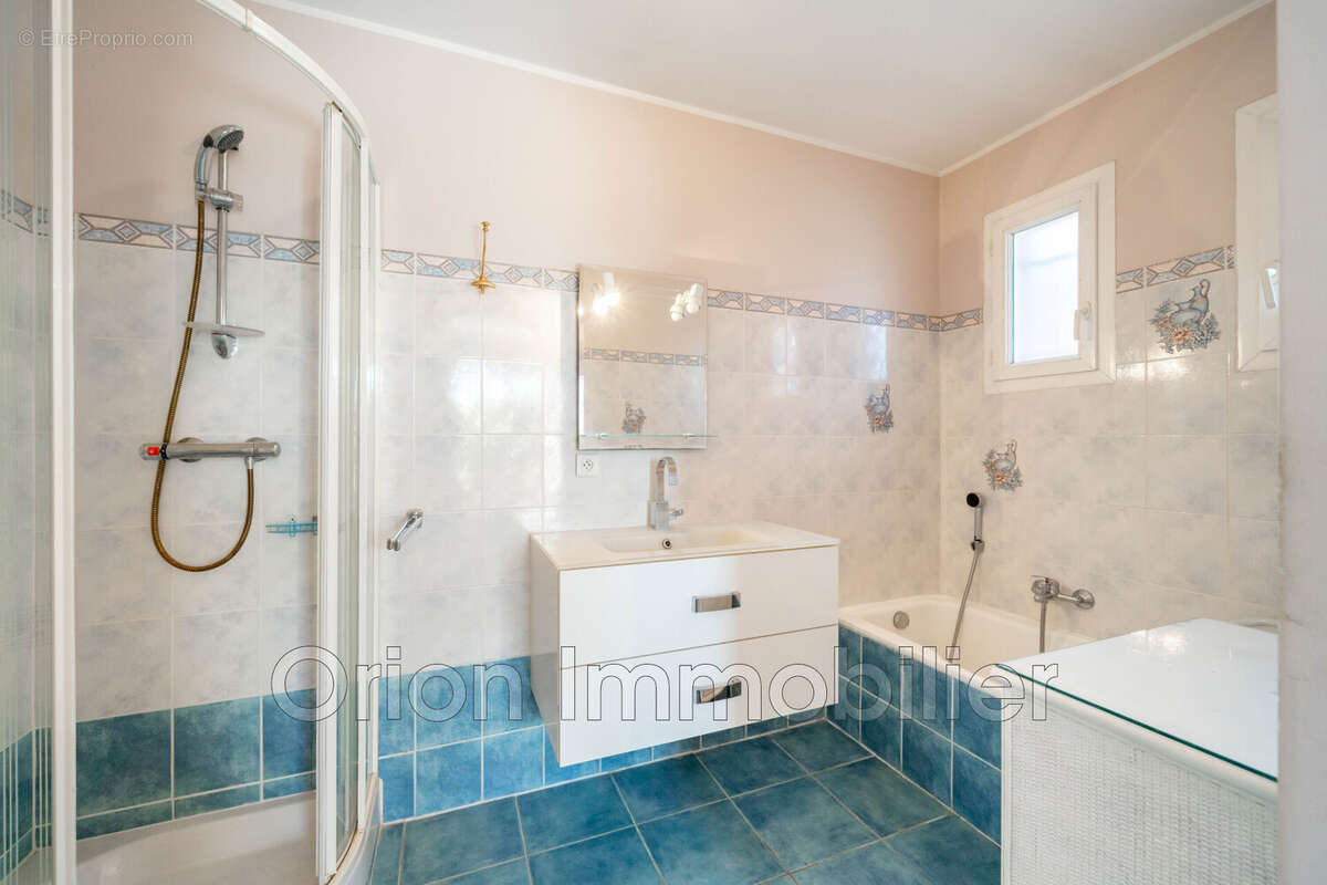 Maison à MANDELIEU-LA-NAPOULE