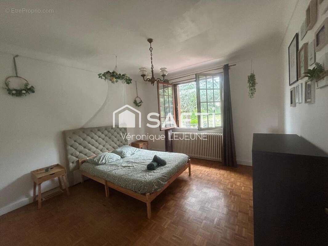 Maison 181 m² à Foulayronnes  - photo 9