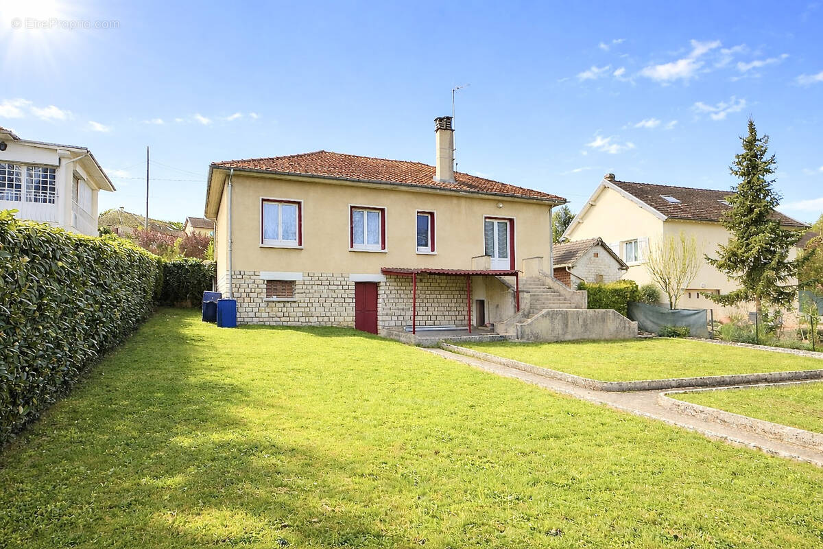 Maison à LA FERTE-GAUCHER