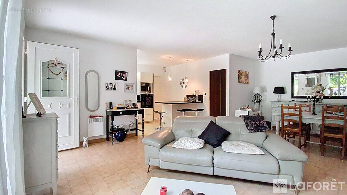 Maison à ROCHEFORT-DU-GARD