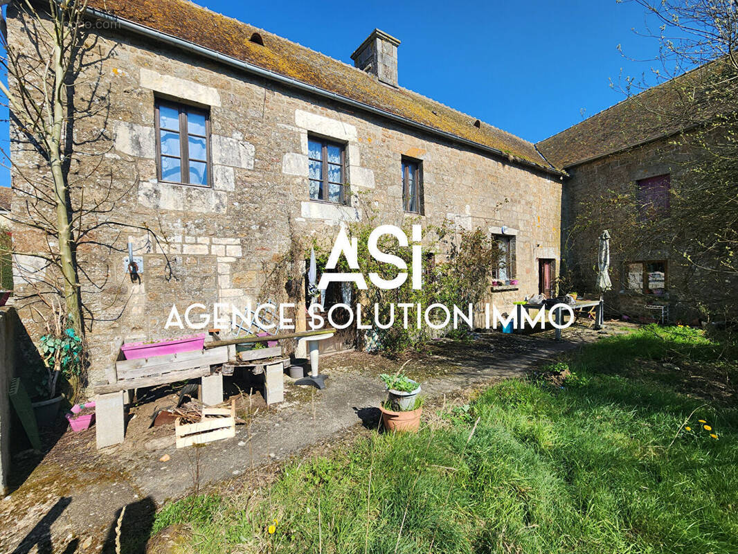 Maison à VIEUX-PONT