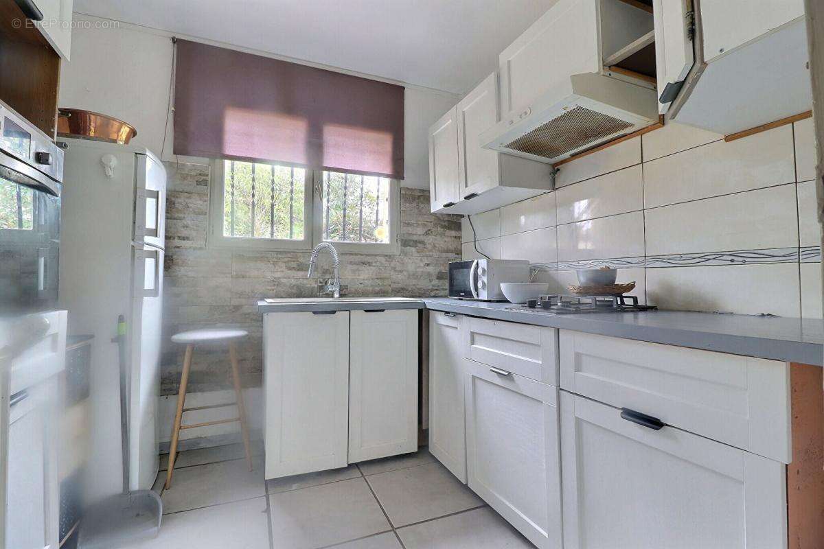 Maison à MONTELIMAR