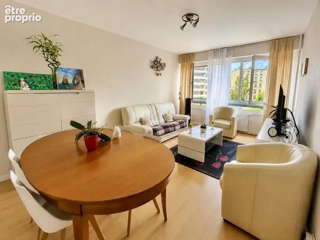 Appartement à LYON-7E