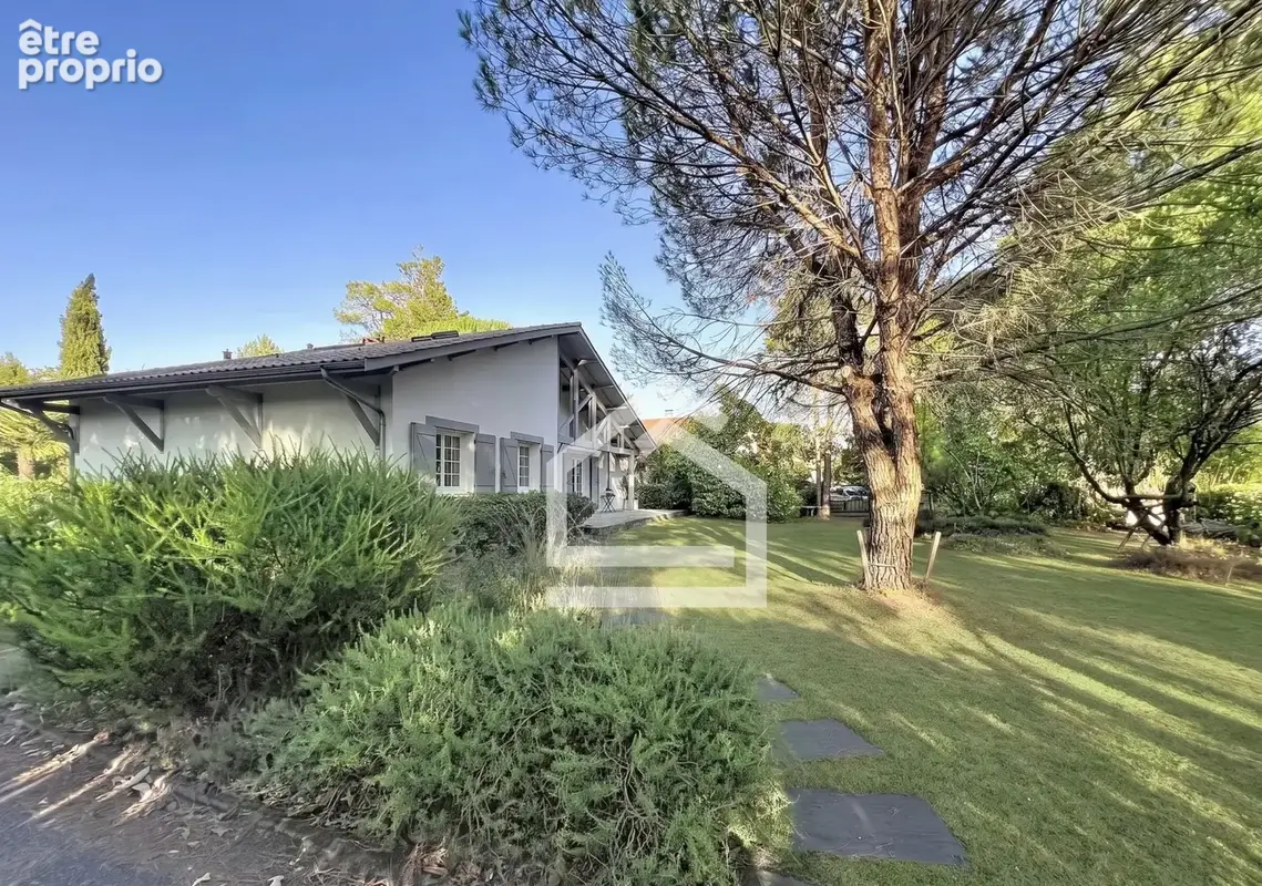 Saint Aubin de Médoc - Maison familiale en exclusivité avec piscine et garage - photo 19