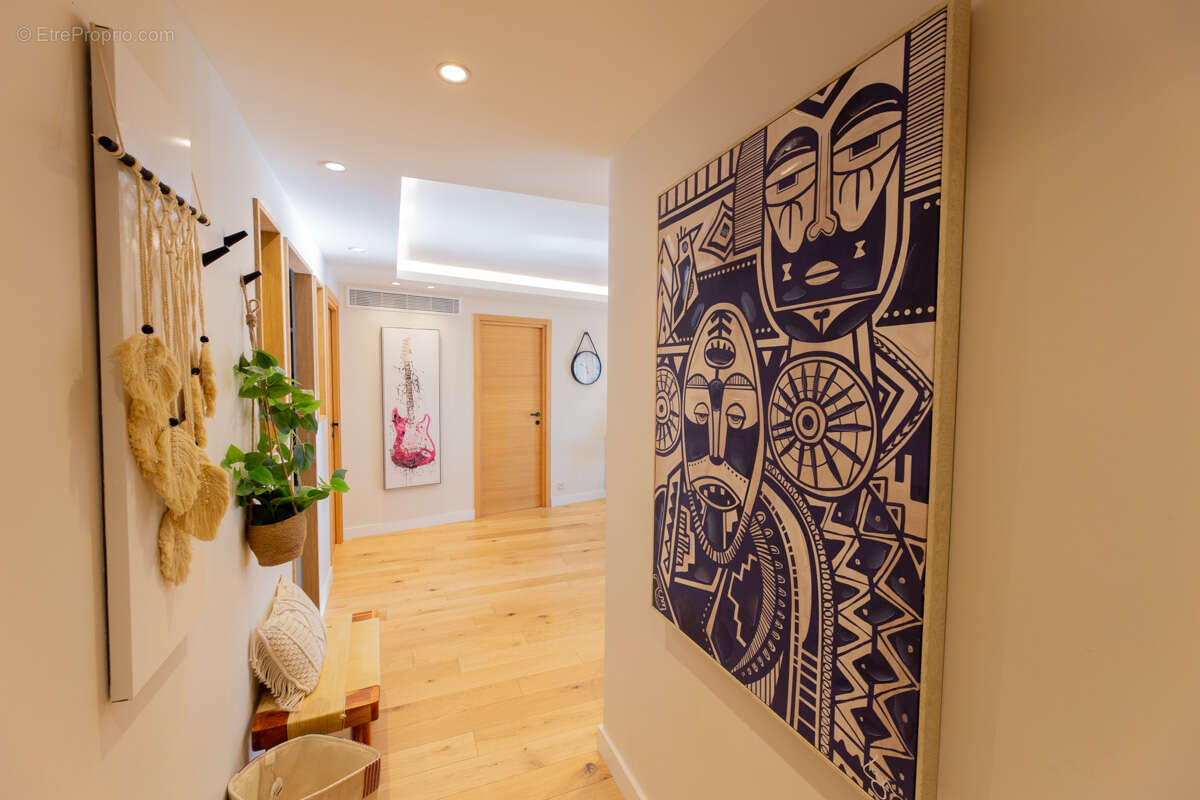 Appartement à MANDELIEU-LA-NAPOULE