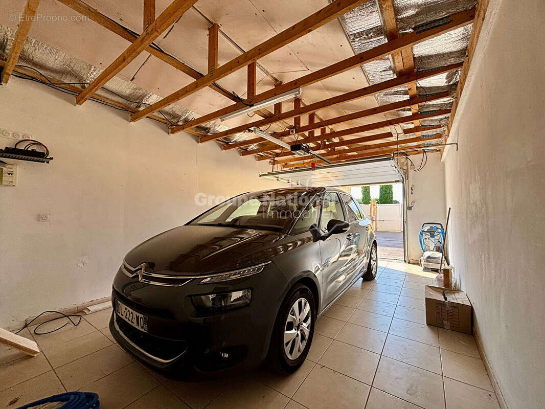 Maison à SAINT-LAURENT-D&#039;AIGOUZE