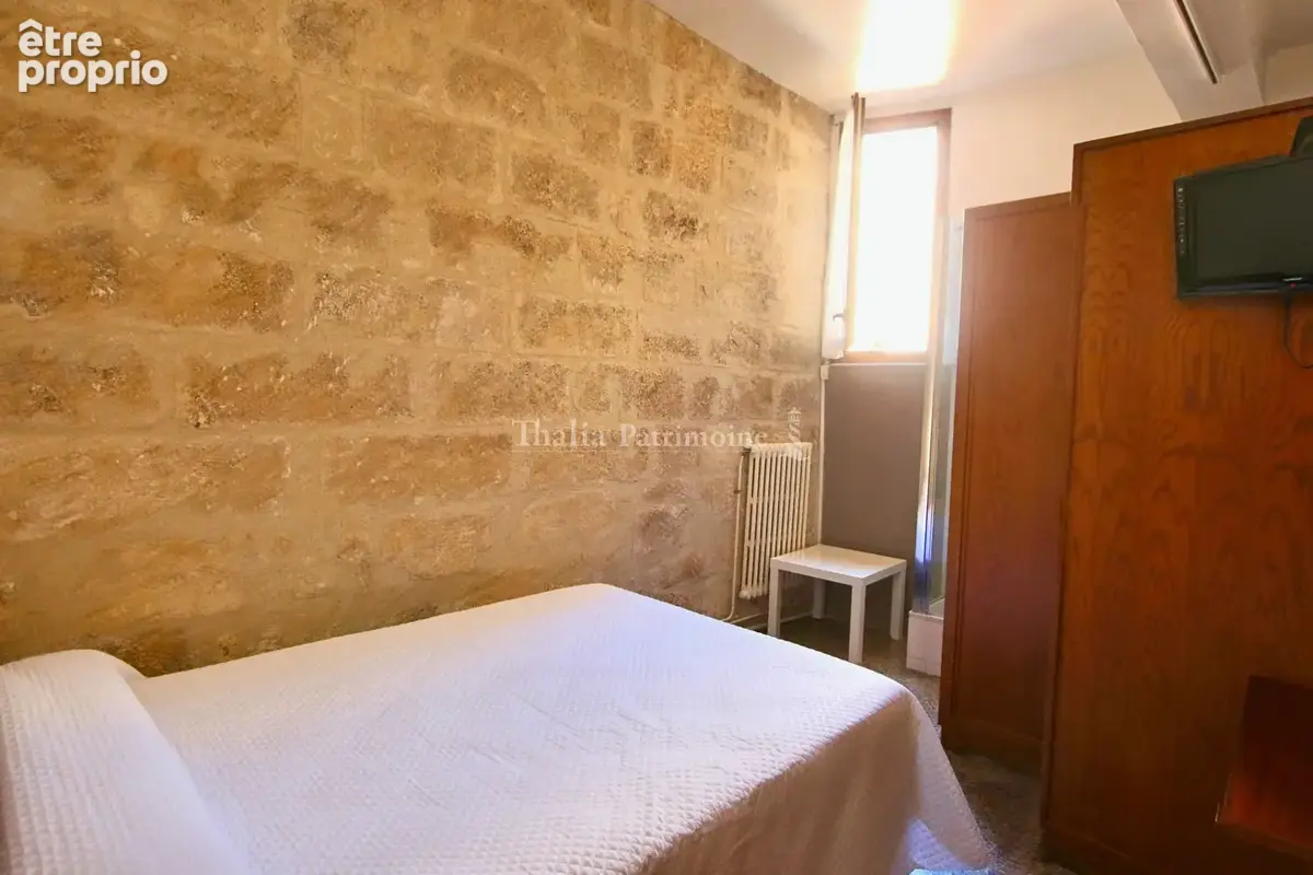 Montpellier centre   hôtel 15 chambres + commerce   400 m2 - photo 5