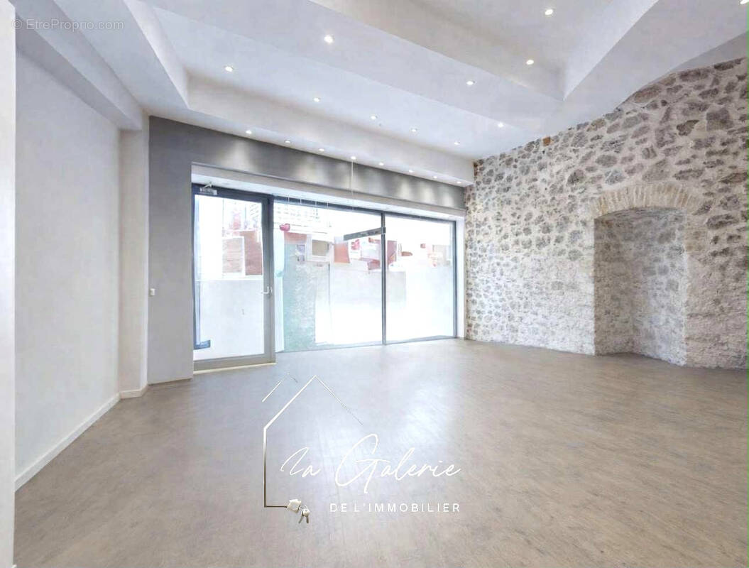 Commerce à GRENOBLE