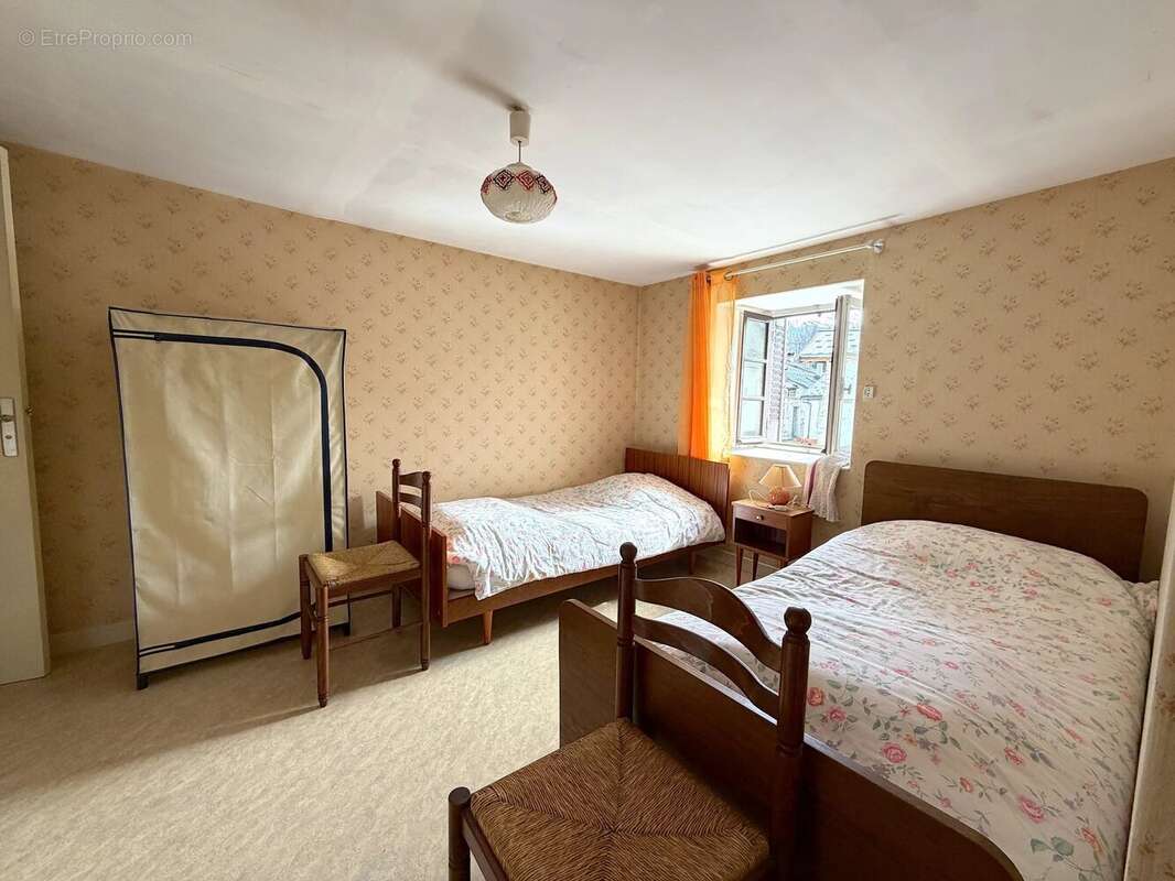 Maison à SOLLIERES-SARDIERES