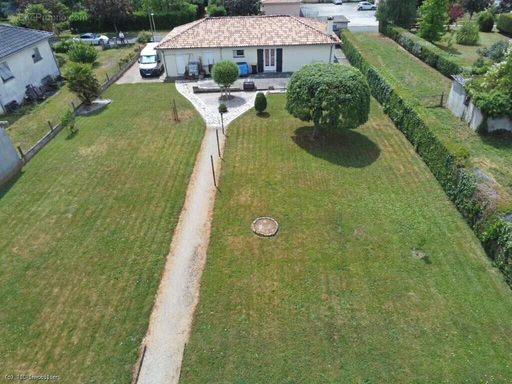 Maison à VERTEUIL-SUR-CHARENTE