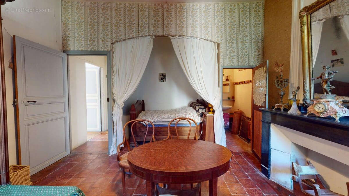 Maison à VILLENEUVE-MINERVOIS