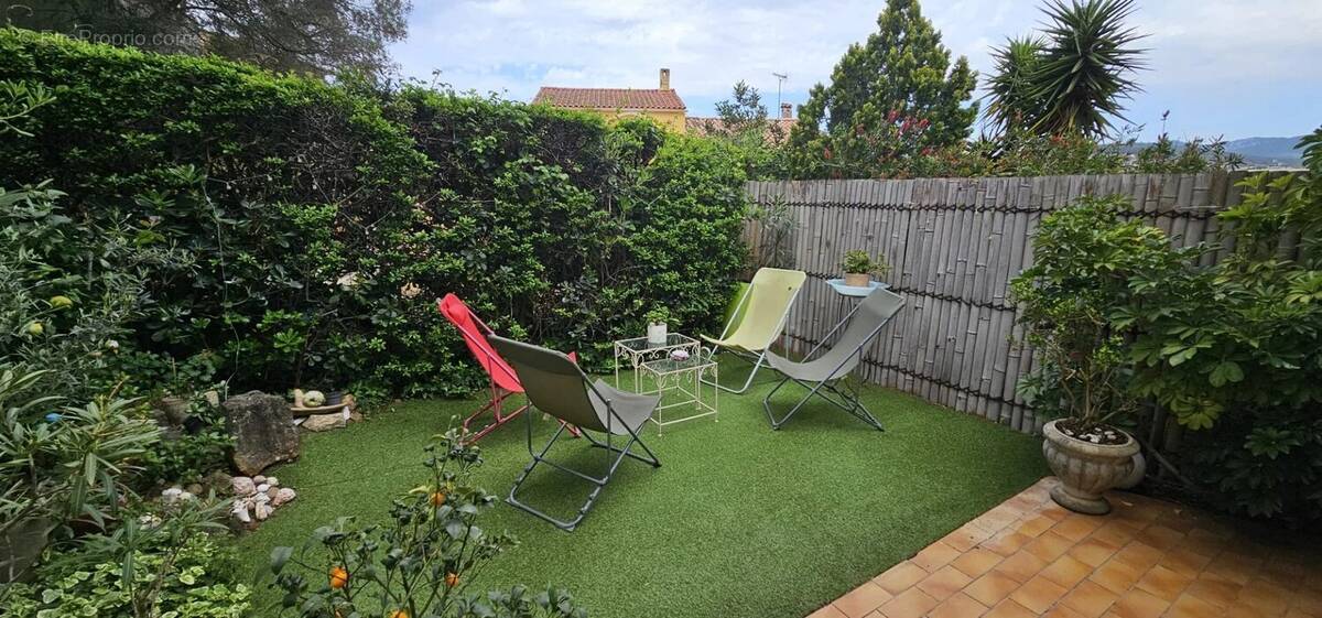 Appartement à SANARY-SUR-MER