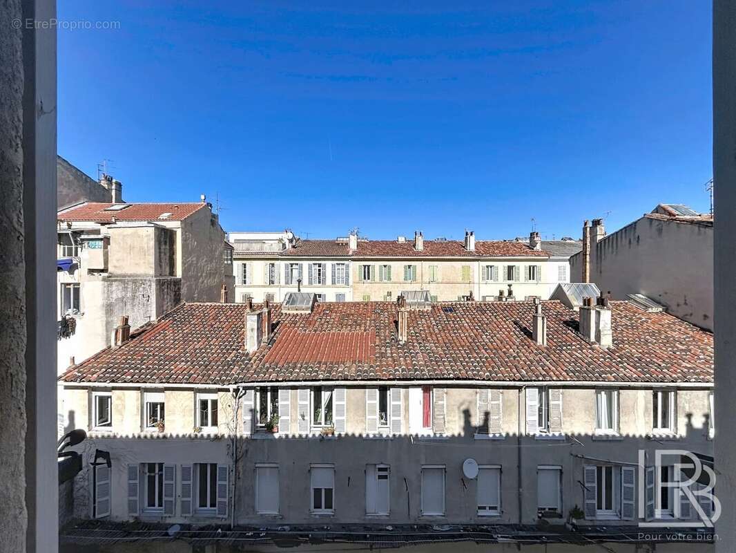 Appartement à MARSEILLE-6E