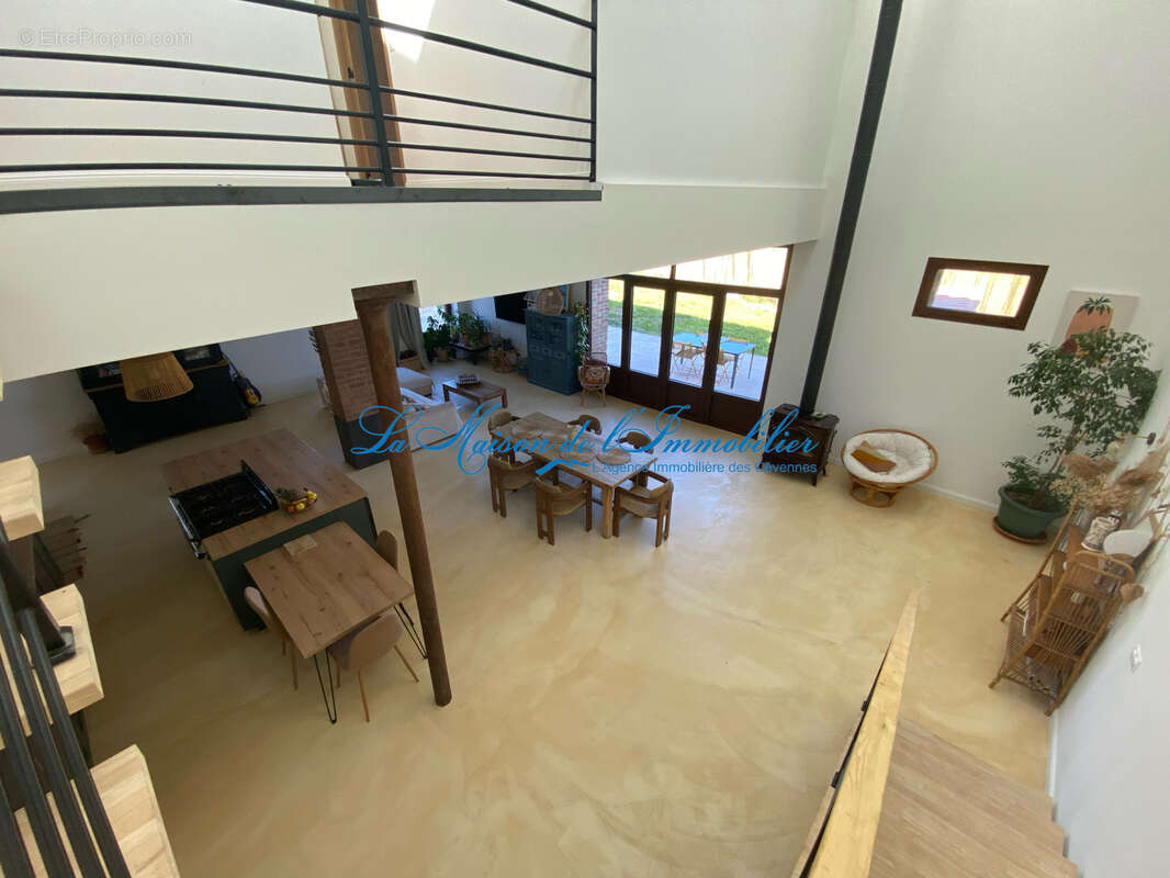 Au sud d'Anduze, Authentique grange en pierres de caractère rénovée F5 avec piscine sur 958 m2 de ter - photo 8