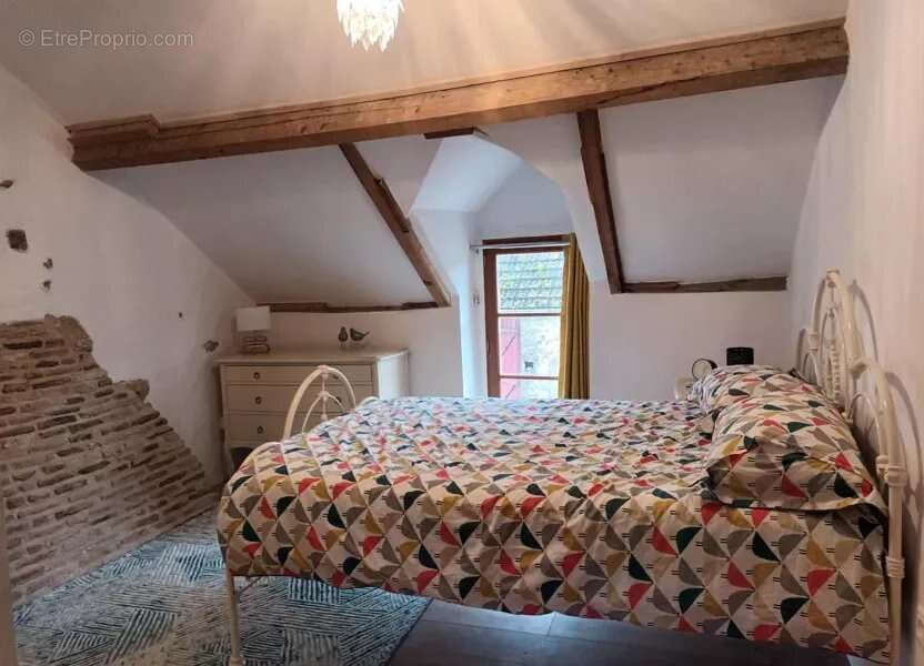 Maison à SAINT-LEGER-MAGNAZEIX
