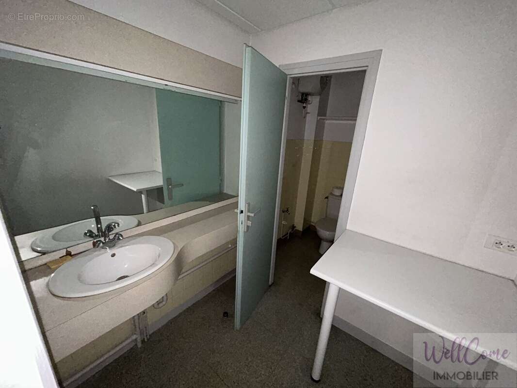 Commerce à SAINT-JEAN-DE-MAURIENNE