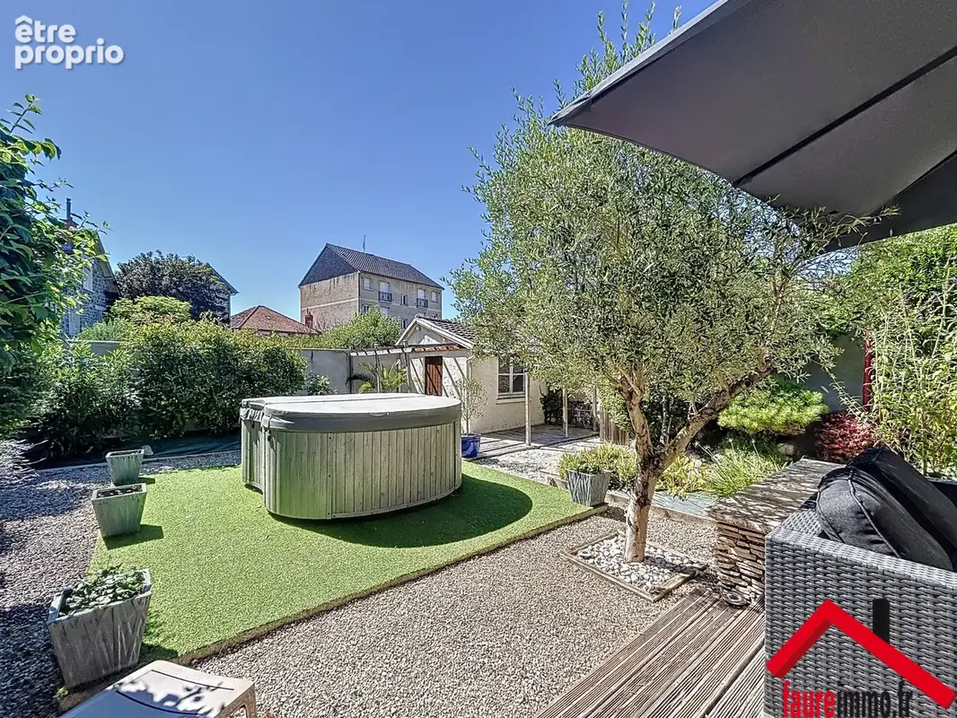 Maison centre-ville brive-la-gaillarde - photo 20