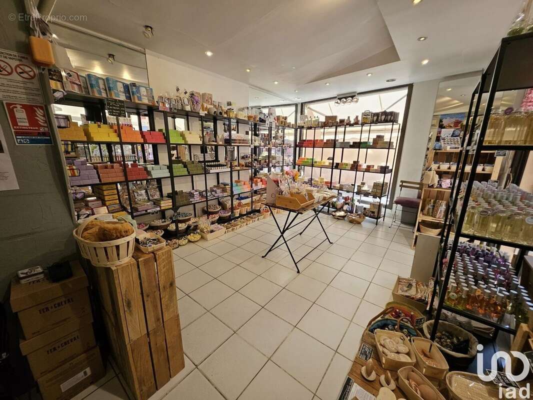 Photo 6 - Commerce à SANARY-SUR-MER