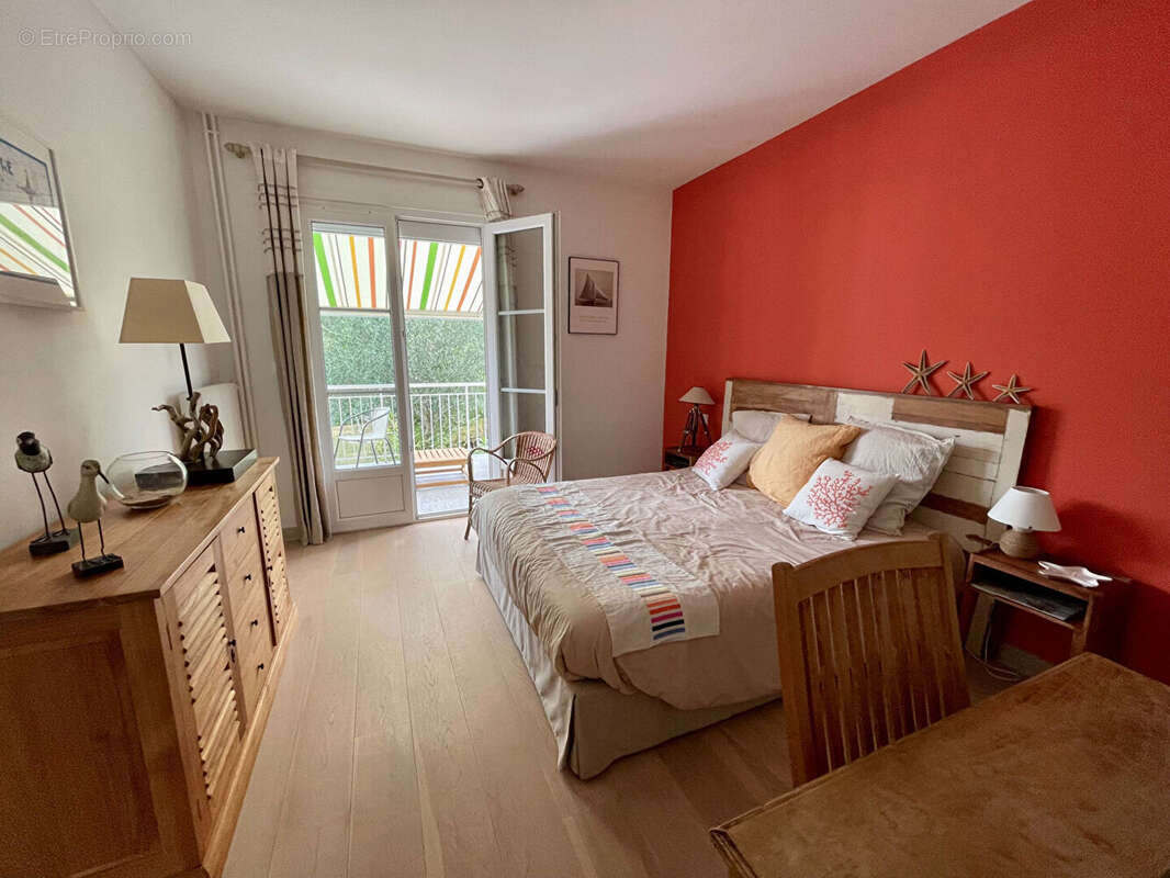 Maison à SAINT-CYR-SUR-LOIRE