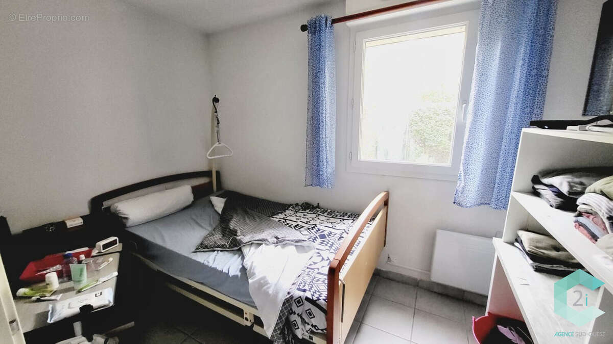 Appartement à CAZERES