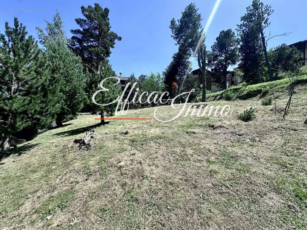 Les angles – chalet 4 faces – 90 m² – terrain de 1 185 m² – vue lac de matemale – vendu meublé - photo 23