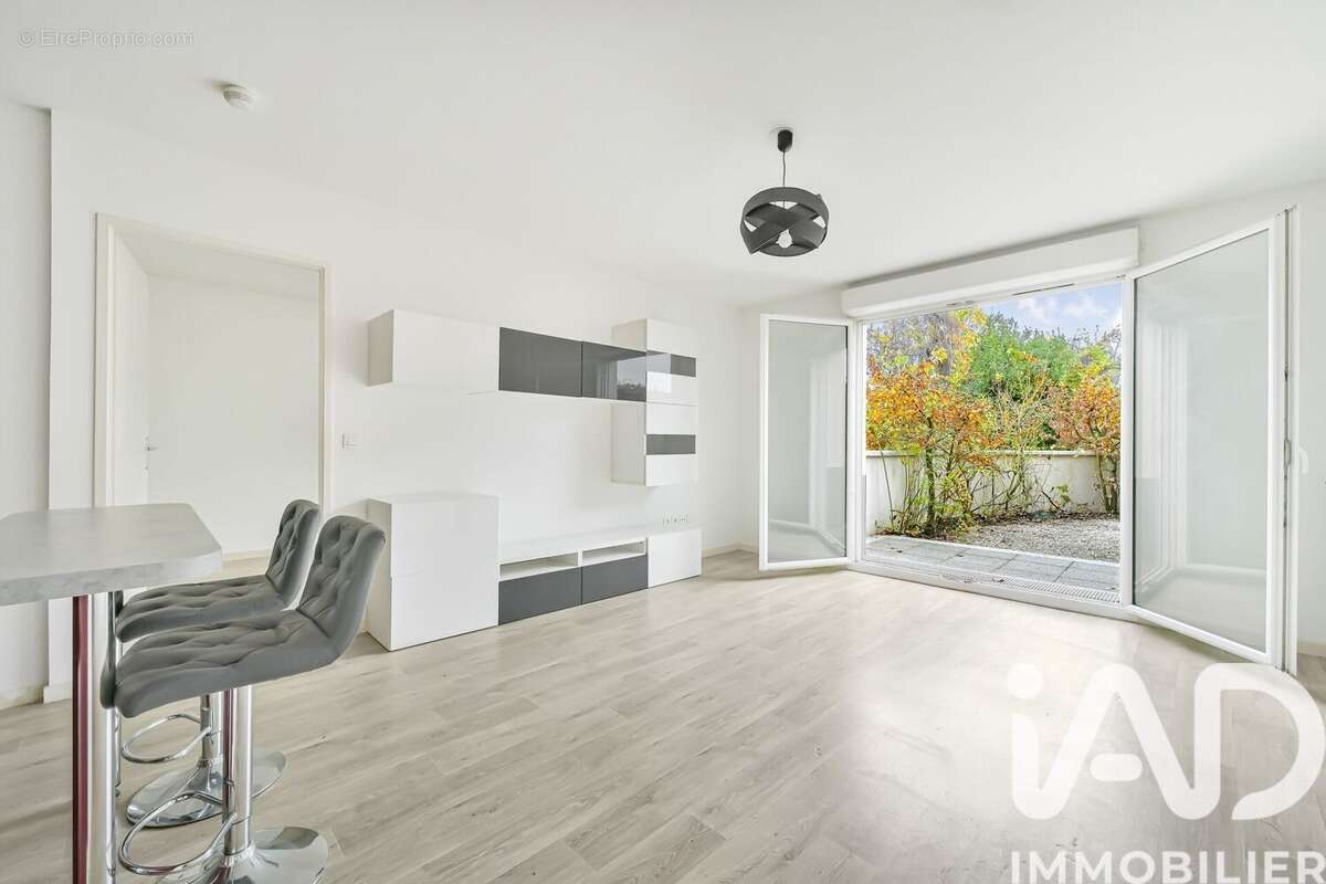 Photo 2 - Appartement à SARTROUVILLE