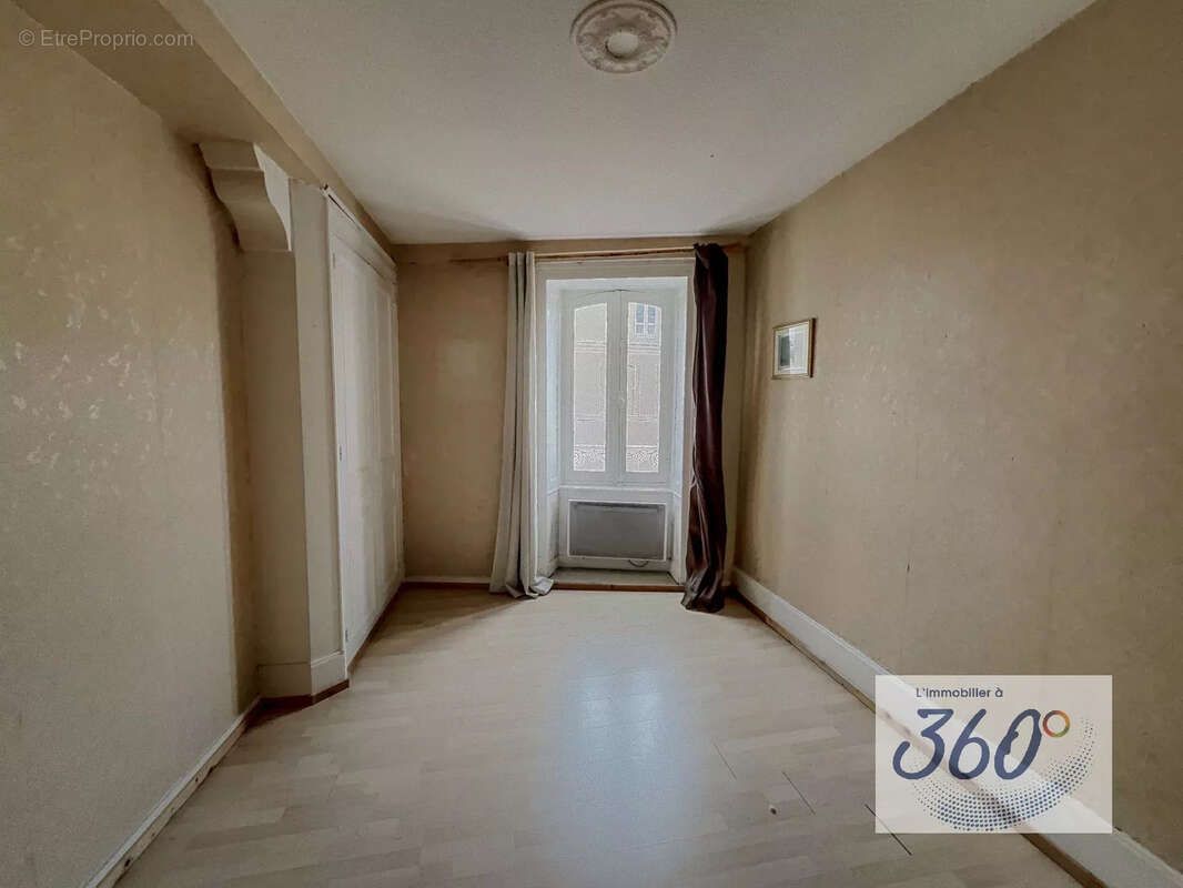 Appartement à LONS-LE-SAUNIER