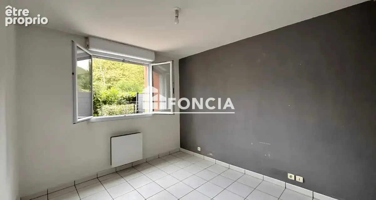 Appartement T3 de 62,41 m² à Pau — Résidence avec piscine - photo 4