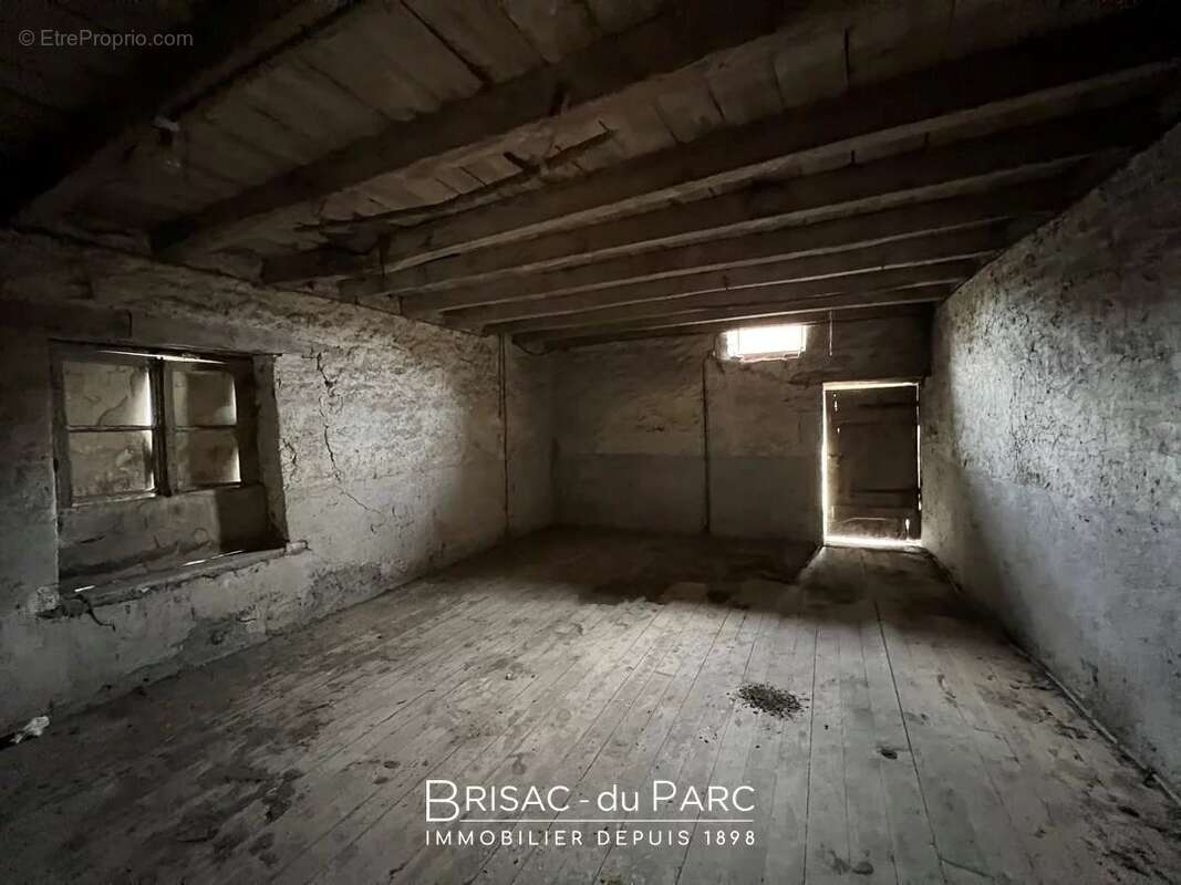 Maison à TIL-CHATEL