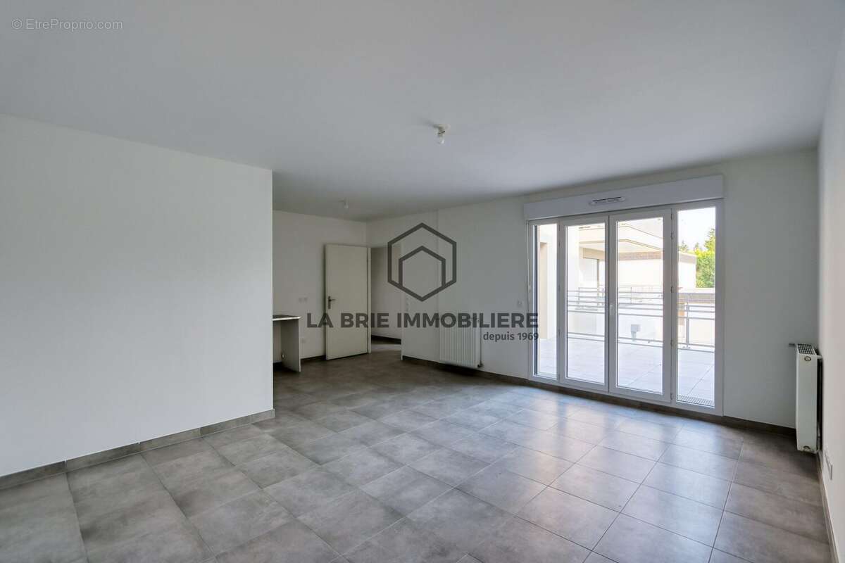 Appartement 51 m² à Mennecy  - photo 3