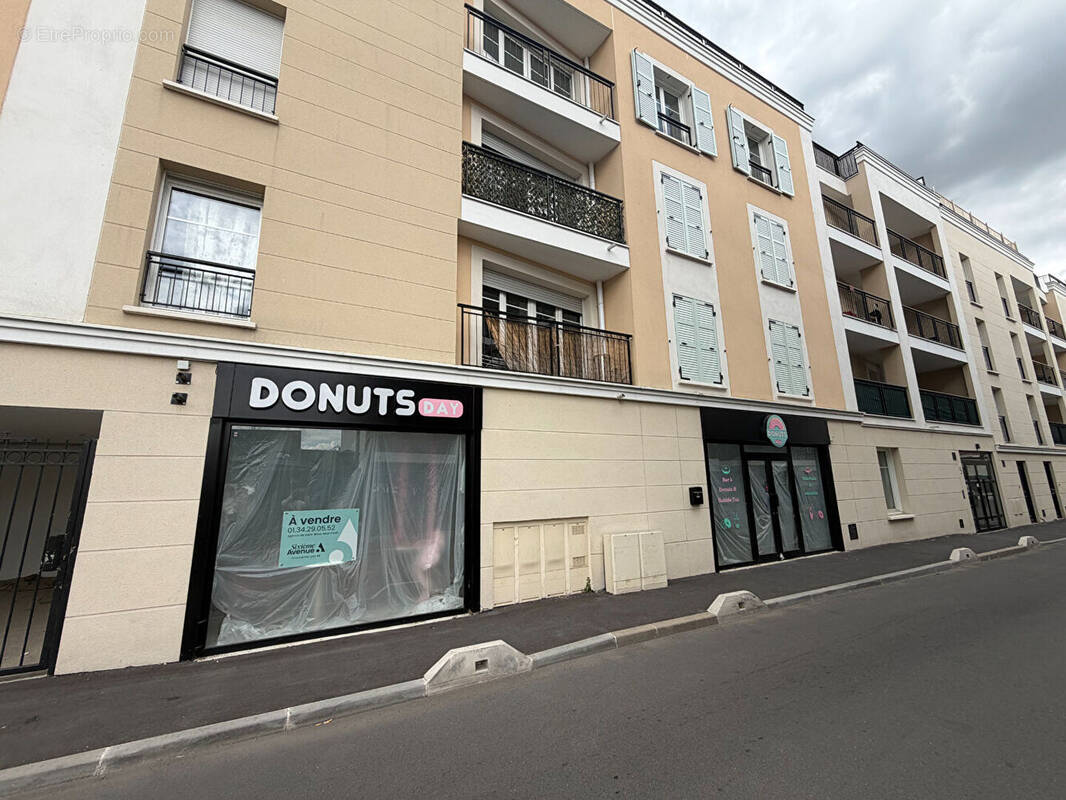 Commerce à SARCELLES