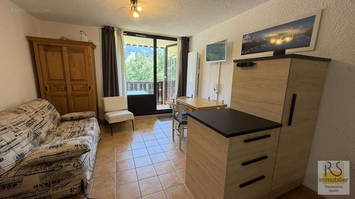 Pièce de vie - Appartement à ARACHES-LA-FRASSE
