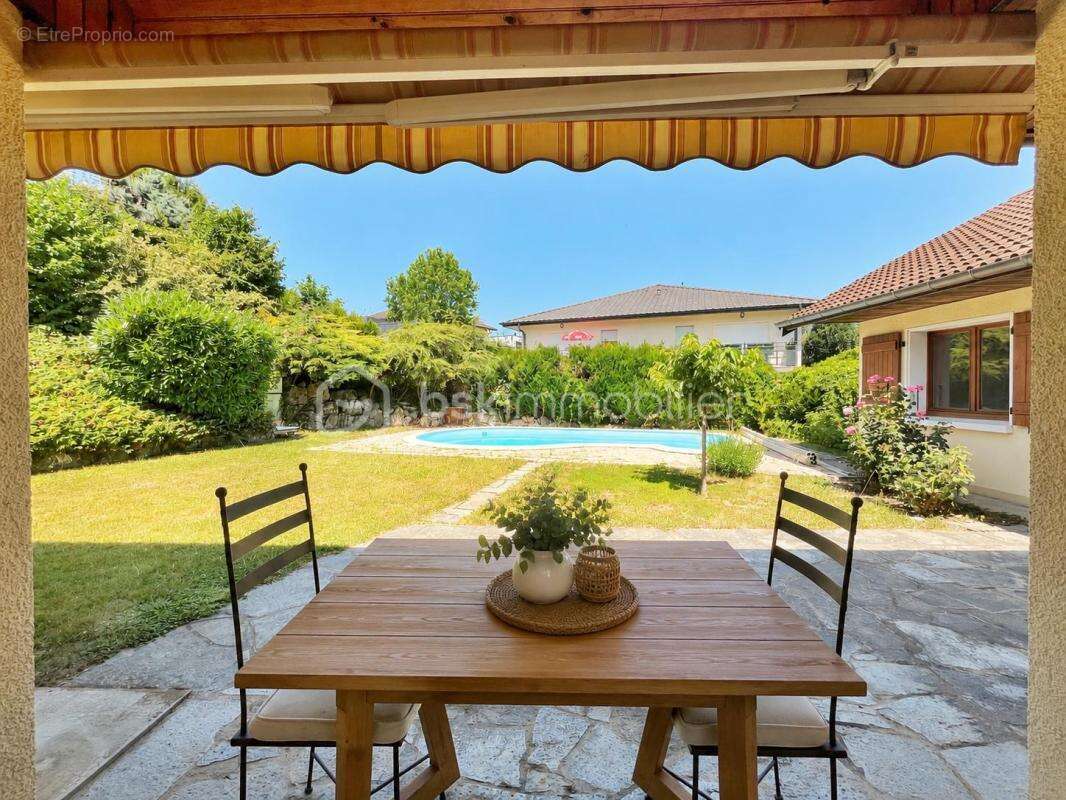 Maison de plain pied avec piscine - photo 12